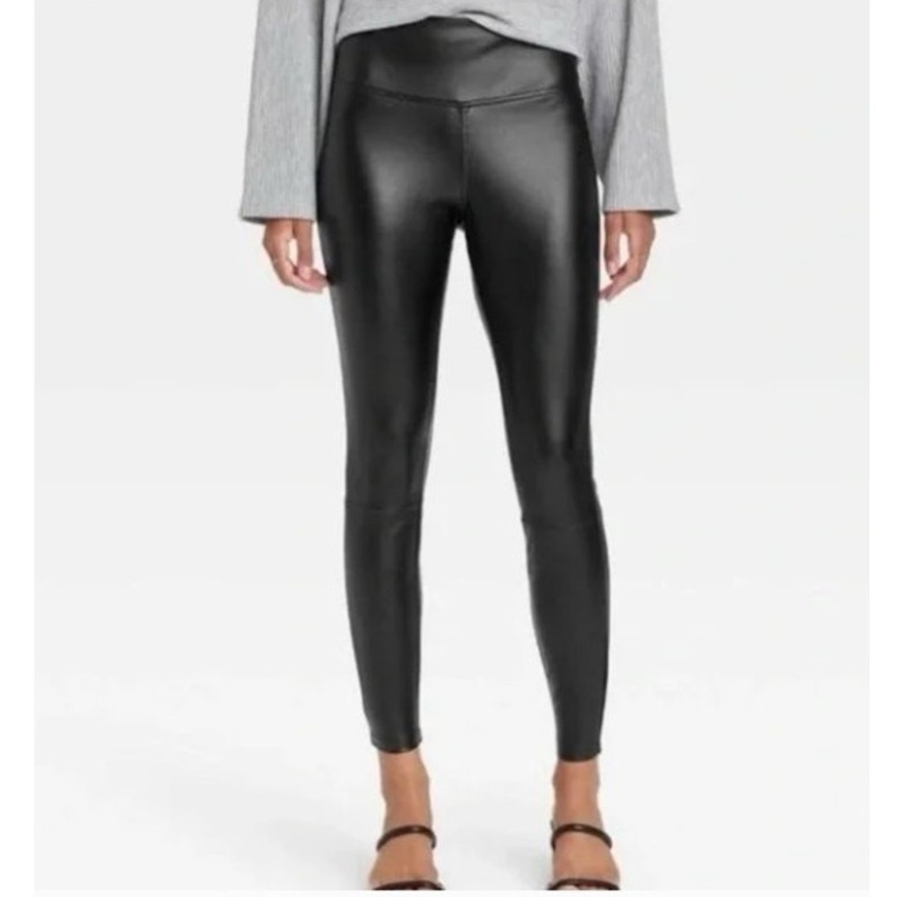 NWOT / XL Faux Leather High Waisted black leggings / a new day
